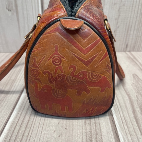 Emily Ann of Boca Raton Tooled Leather Handbag Purse Elephant Print - Picture 4 of 12